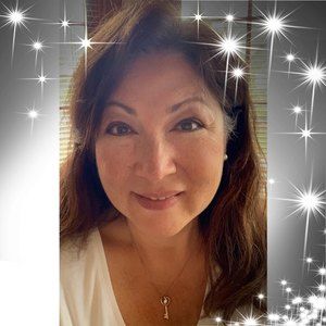 Meet your Posher, Liana